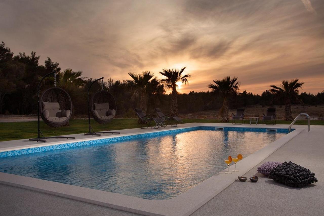 Villa Malibu One Vir Εξωτερικό φωτογραφία